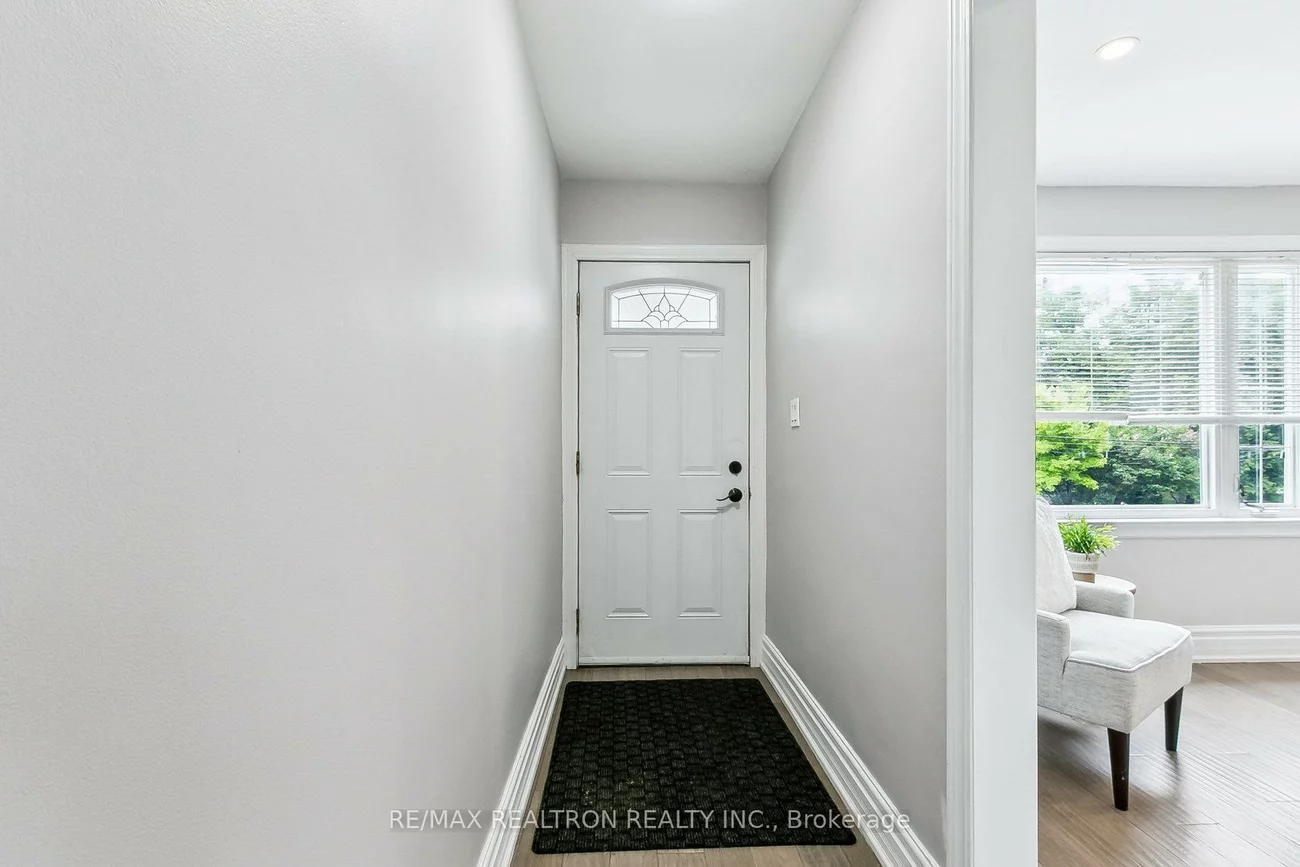 426, Eagle, Central Newmarket, Newmarket