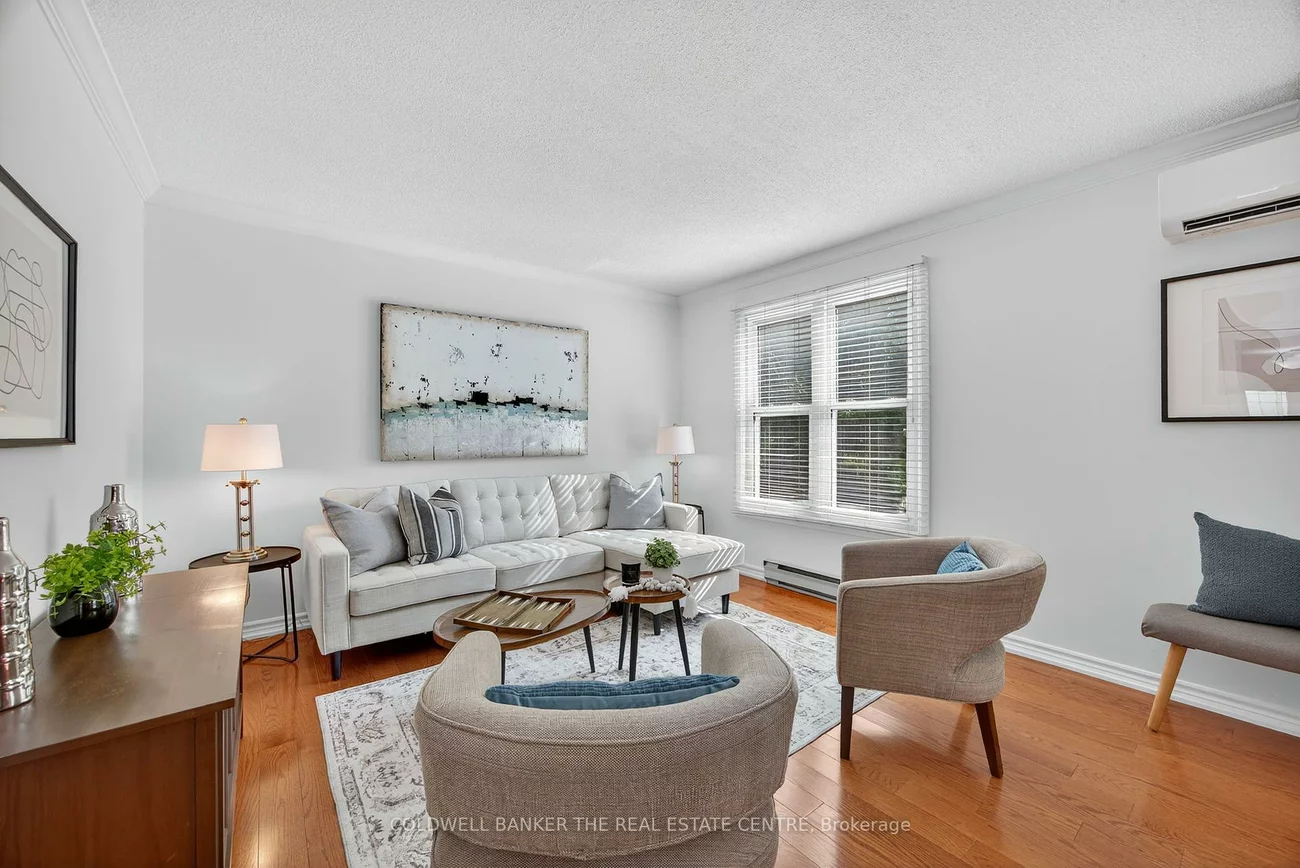 461, Sandford, Central Newmarket, Newmarket