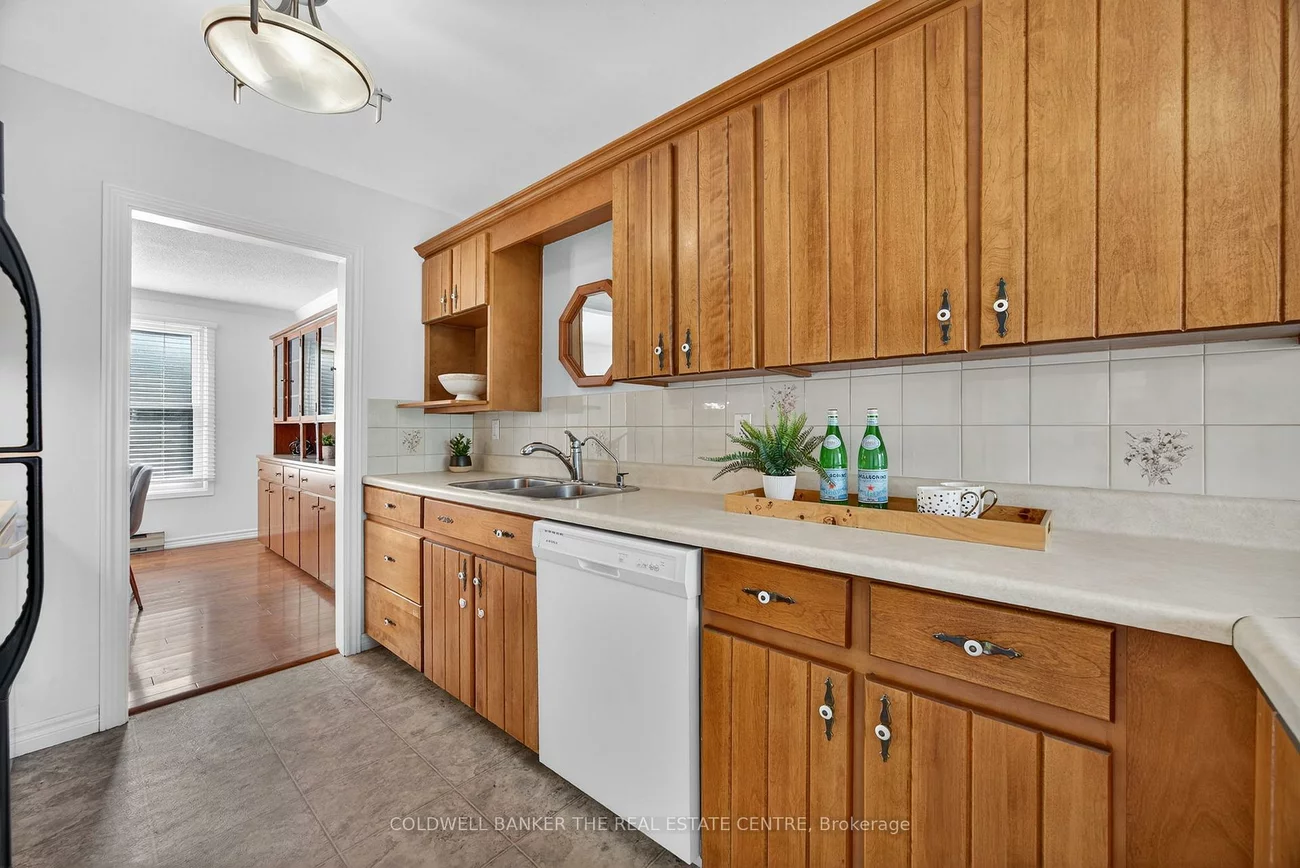 461, Sandford, Central Newmarket, Newmarket