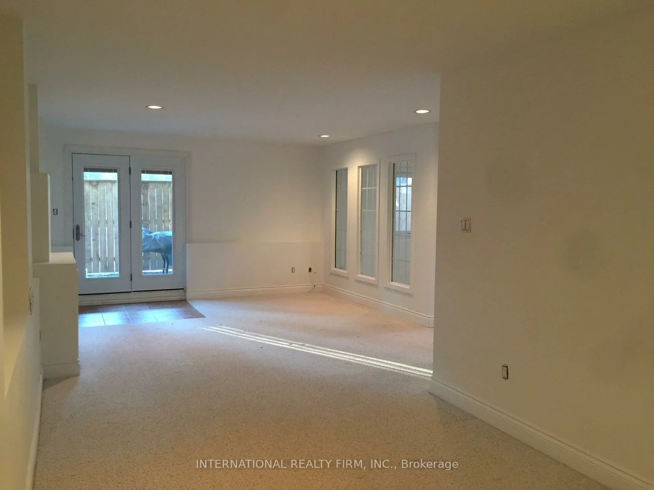 276, Sheridan, Gorham-College Manor, Newmarket