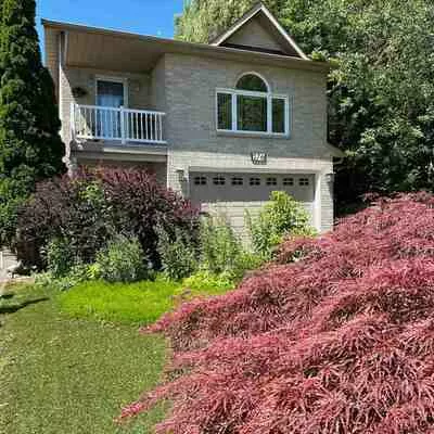 276, Sheridan, Gorham-College Manor, Newmarket