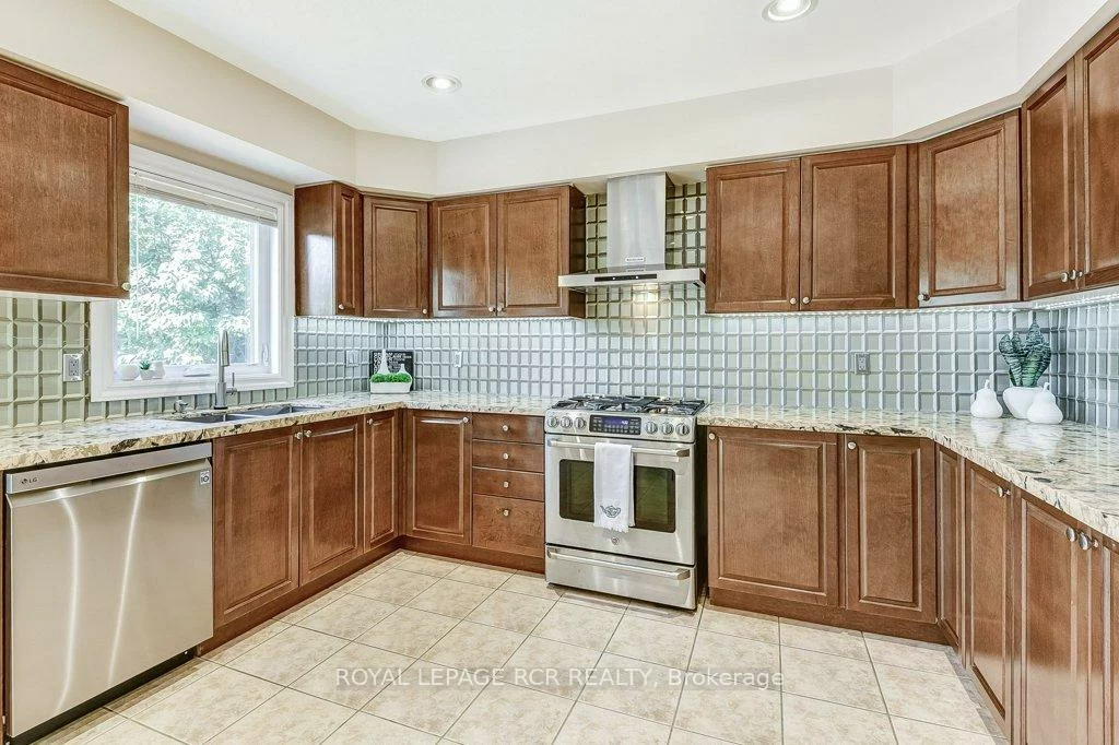 42, Mynden, Woodland Hill, Newmarket