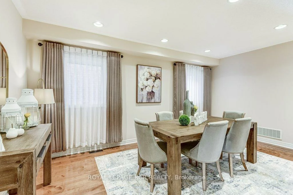 42, Mynden, Woodland Hill, Newmarket