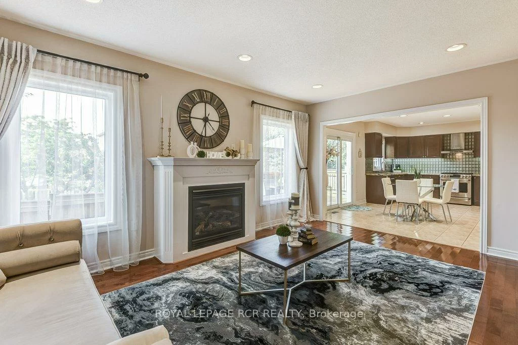 42, Mynden, Woodland Hill, Newmarket