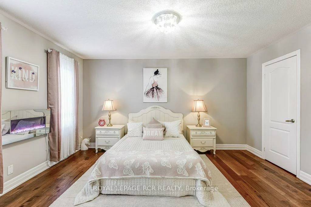 42, Mynden, Woodland Hill, Newmarket