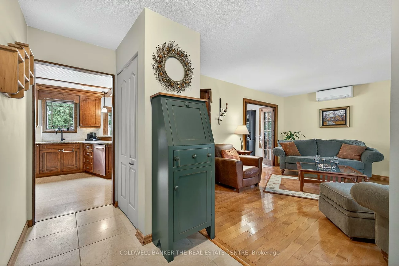 869, Magnolia, Huron Heights-Leslie Valley, Newmarket