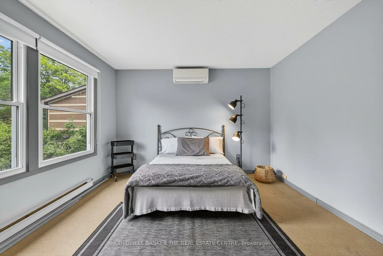 869, Magnolia, Huron Heights-Leslie Valley, Newmarket