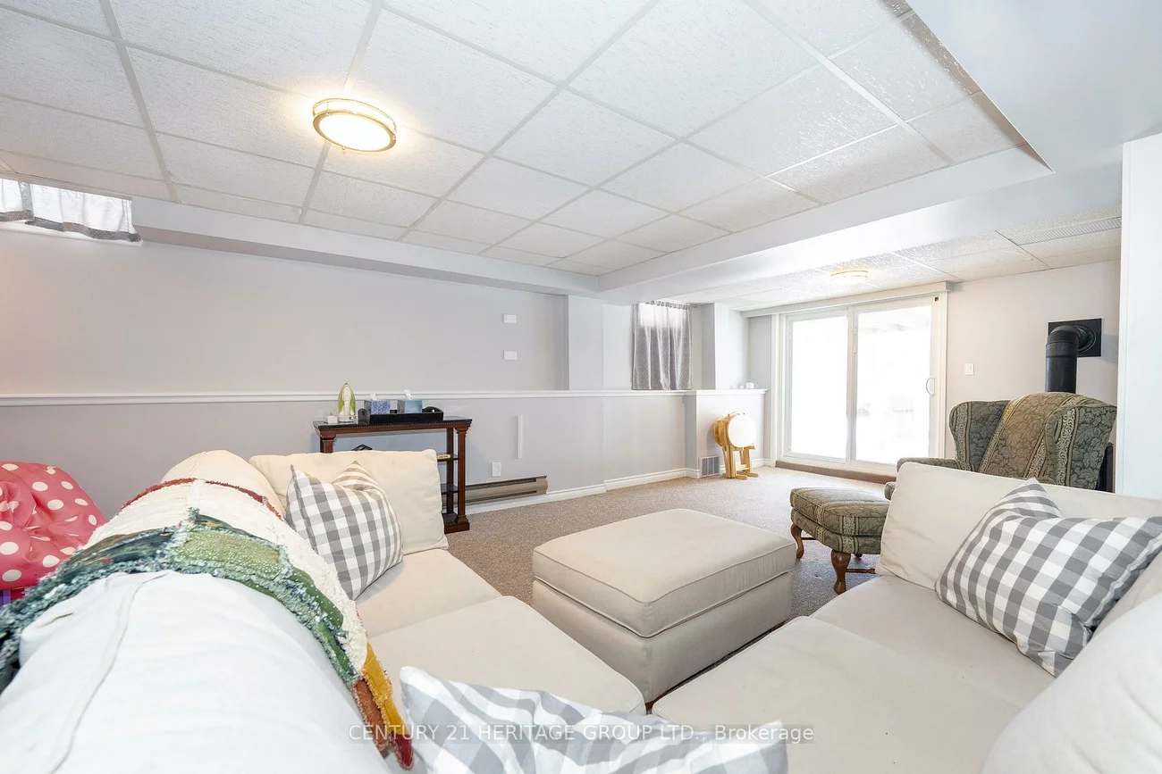 231, John Bowser, Glenway Estates, Newmarket