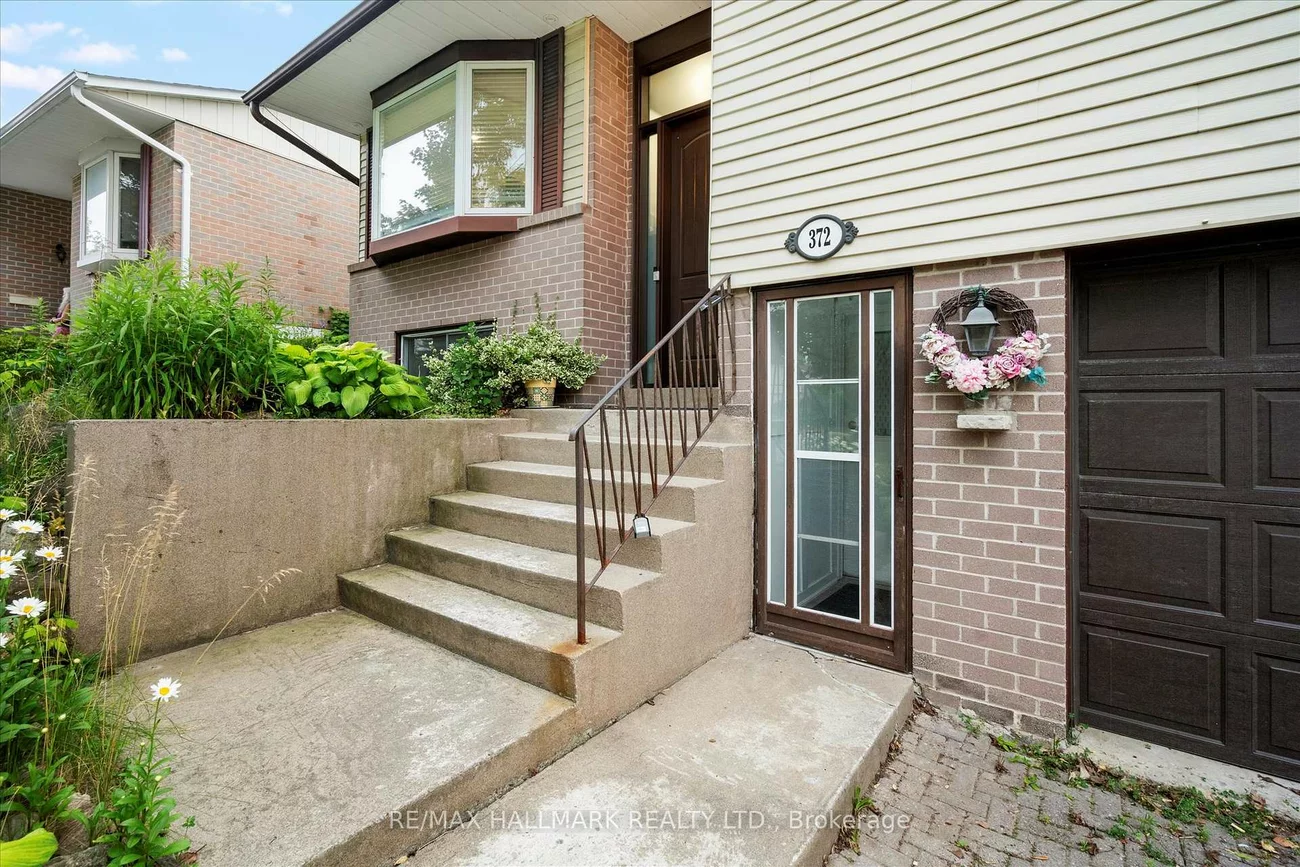 372, Dixon, Central Newmarket, Newmarket
