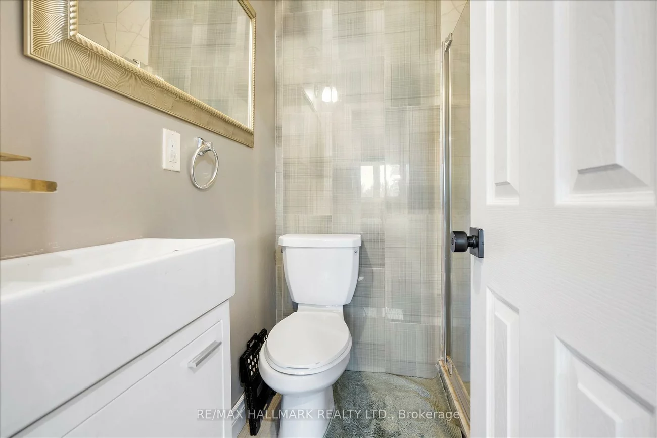 372, Dixon, Central Newmarket, Newmarket