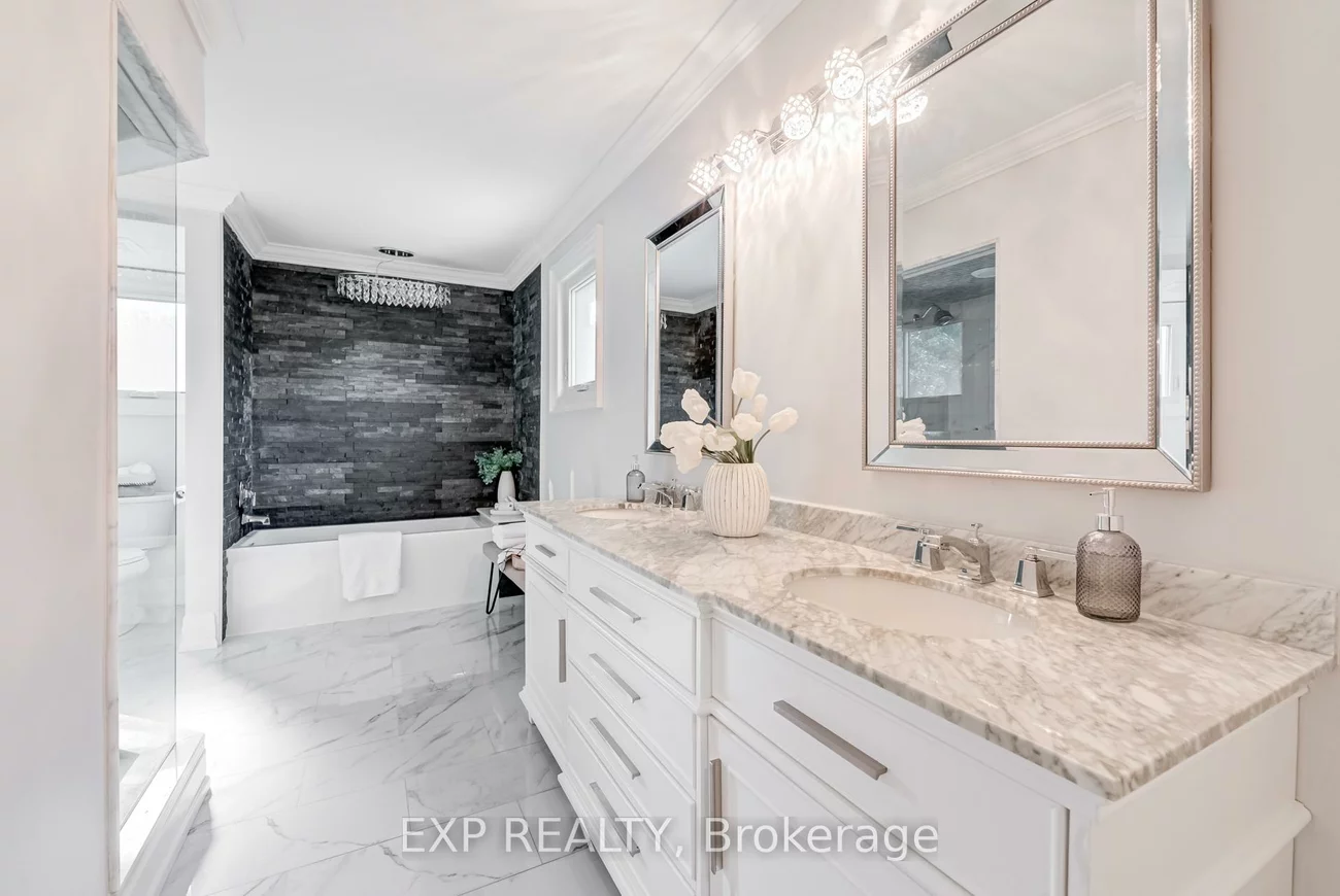 891, Leslie Valley, Huron Heights-Leslie Valley, Newmarket