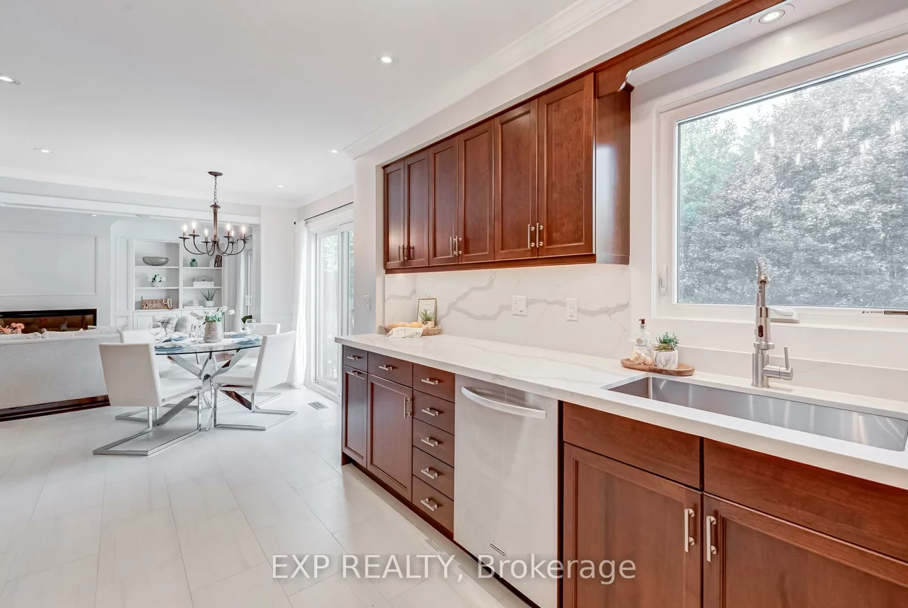 891, Leslie Valley, Huron Heights-Leslie Valley, Newmarket