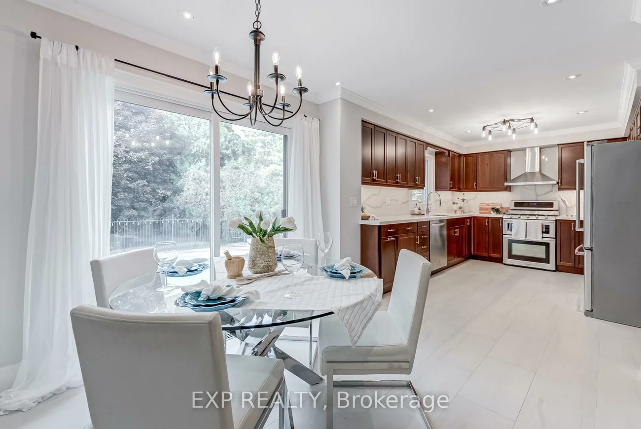 891, Leslie Valley, Huron Heights-Leslie Valley, Newmarket