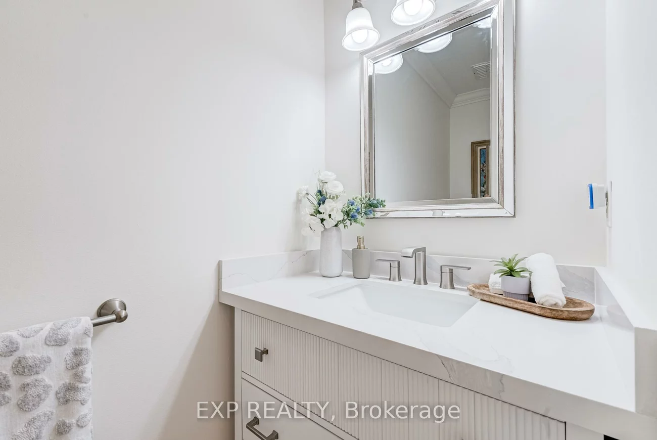 891, Leslie Valley, Huron Heights-Leslie Valley, Newmarket