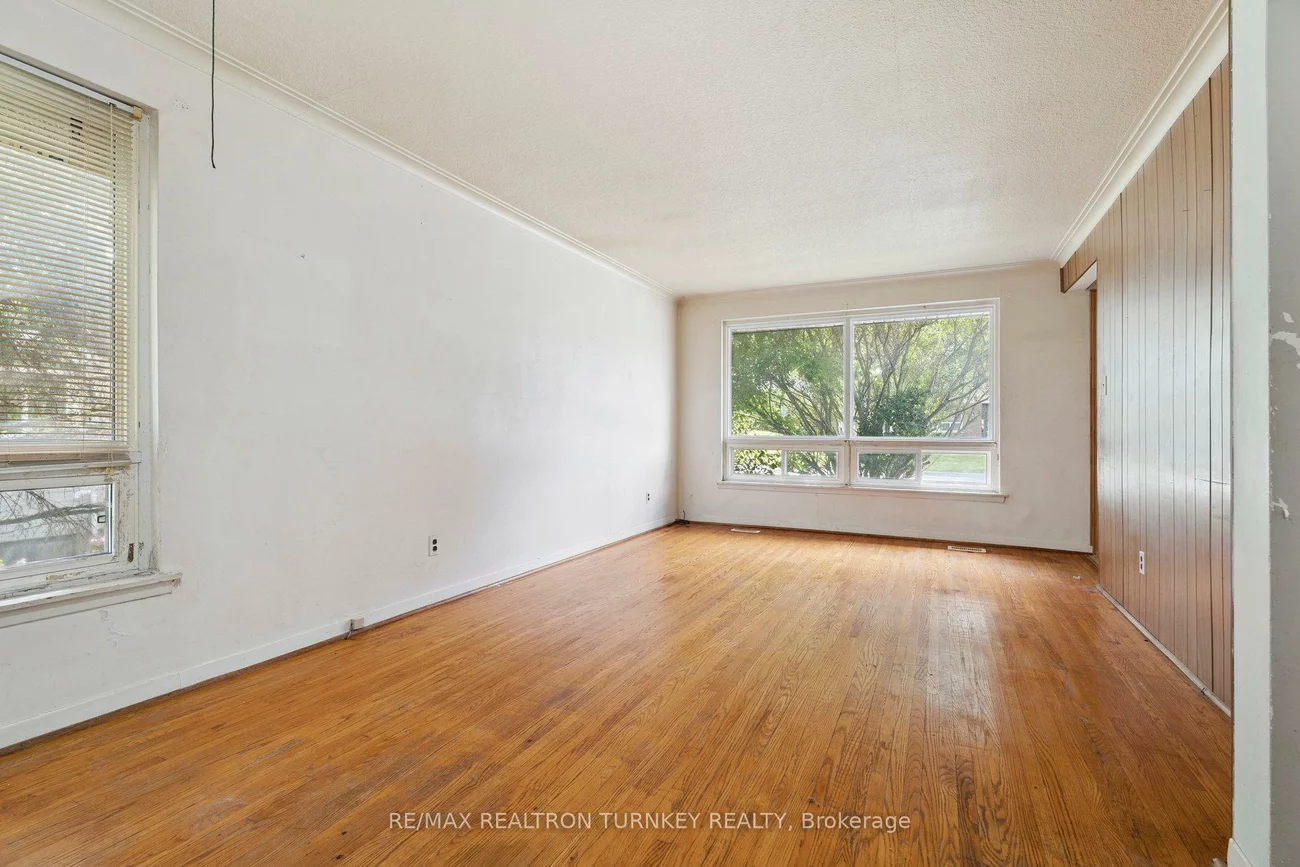 75, Bolton, Huron Heights-Leslie Valley, Newmarket