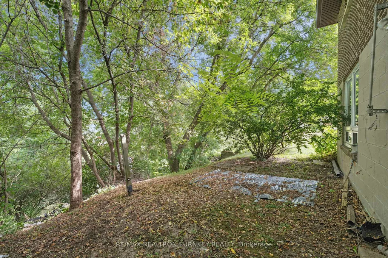 75, Bolton, Huron Heights-Leslie Valley, Newmarket