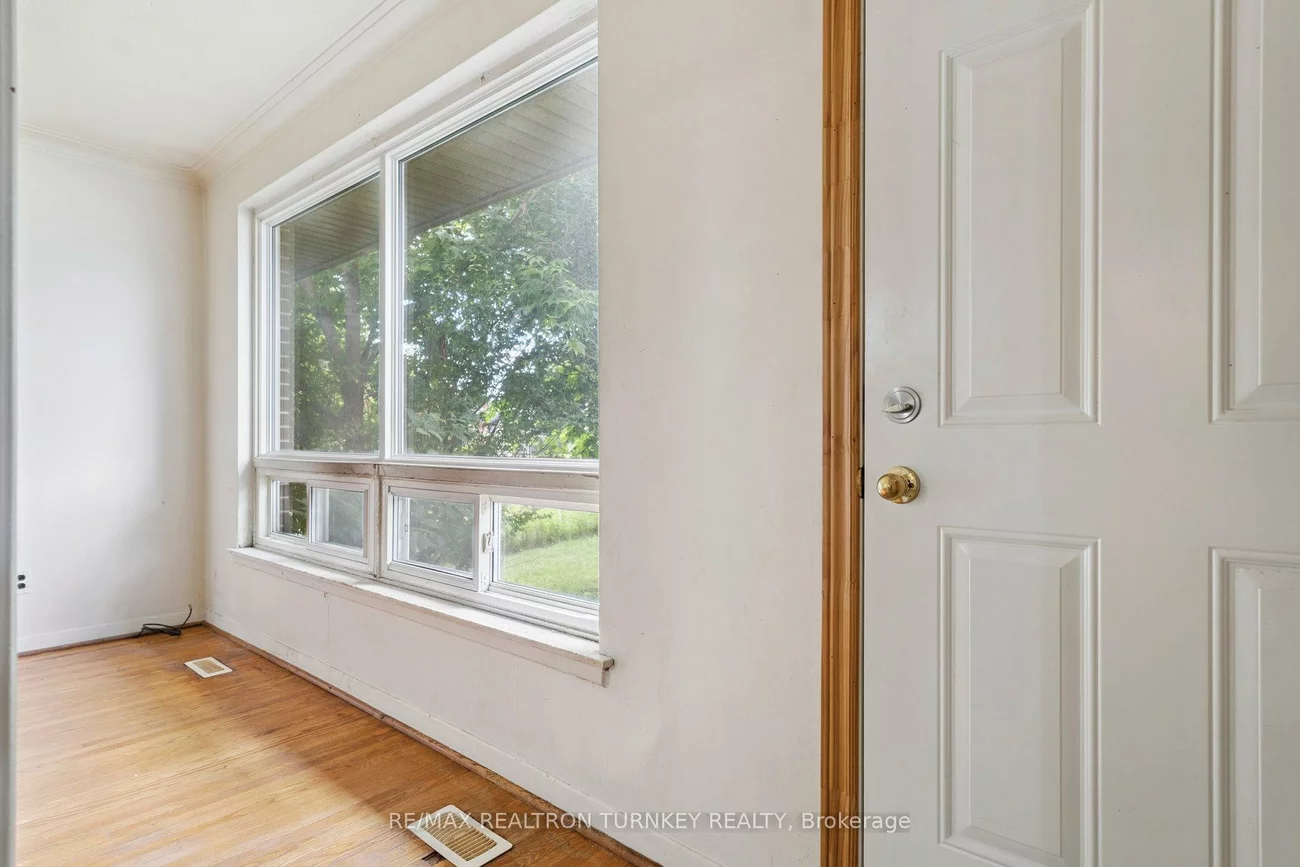 75, Bolton, Huron Heights-Leslie Valley, Newmarket
