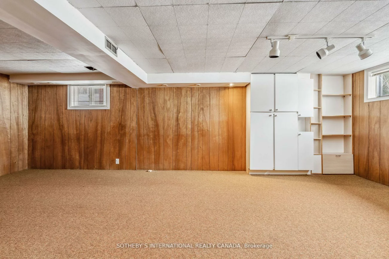 118, Queen, Central Newmarket, Newmarket