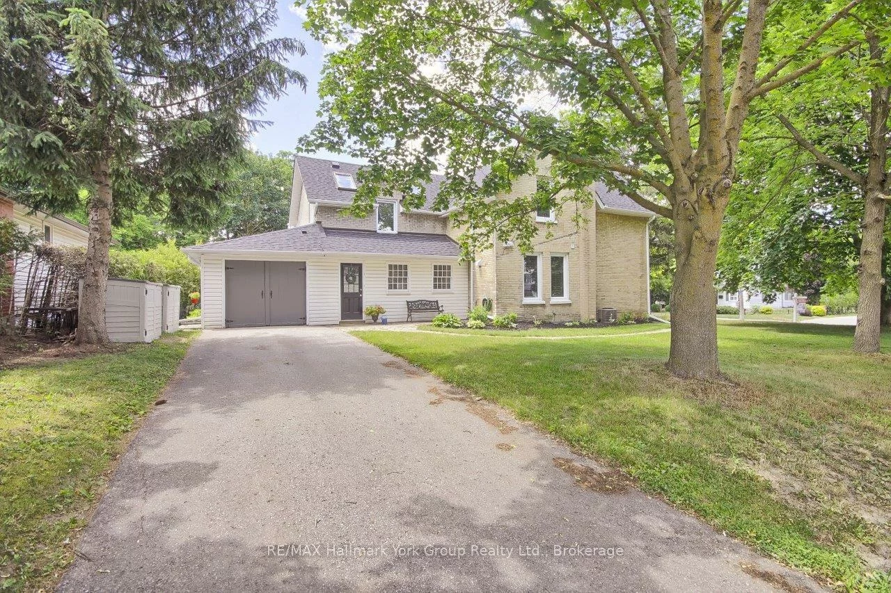 394, Eagle, Central Newmarket, Newmarket