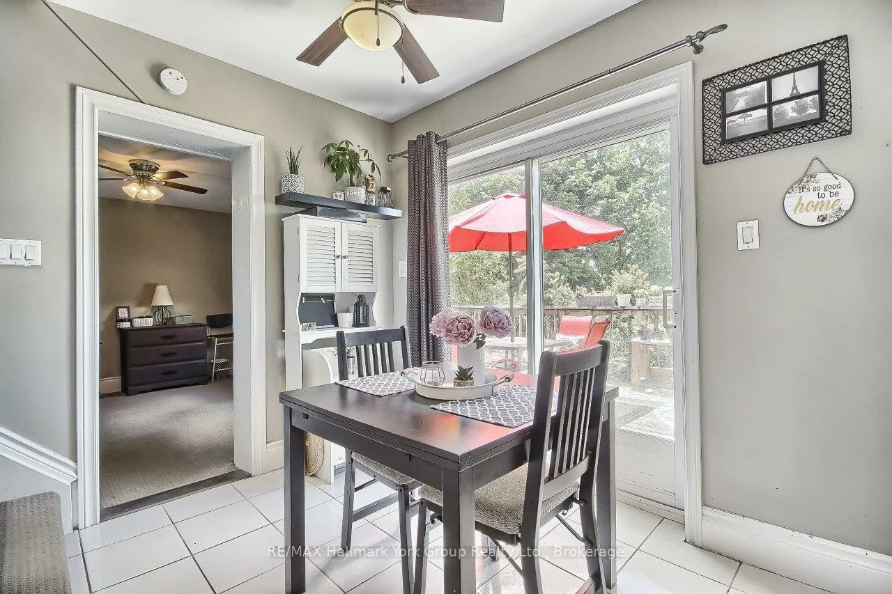394, Eagle, Central Newmarket, Newmarket