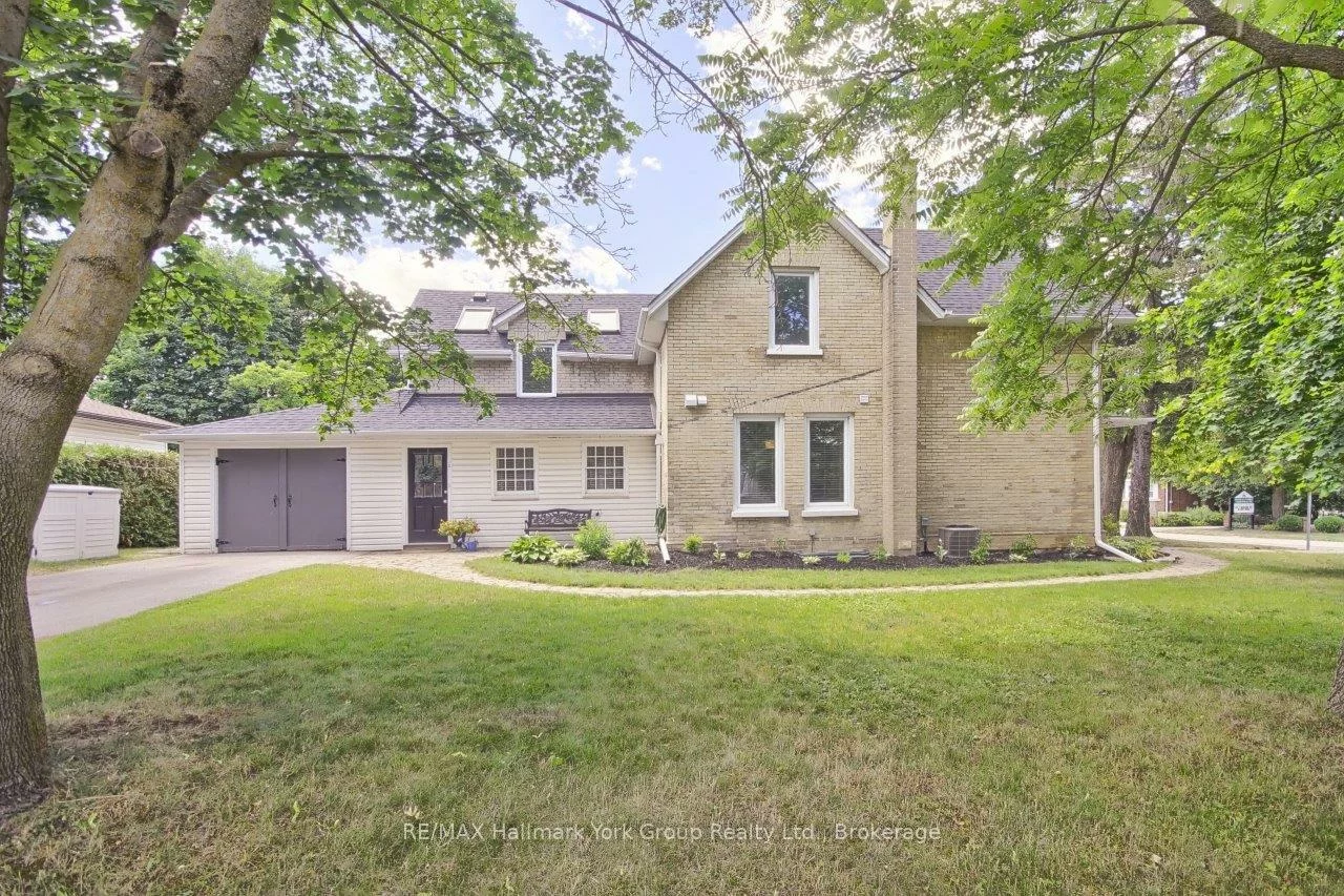 394, Eagle, Central Newmarket, Newmarket