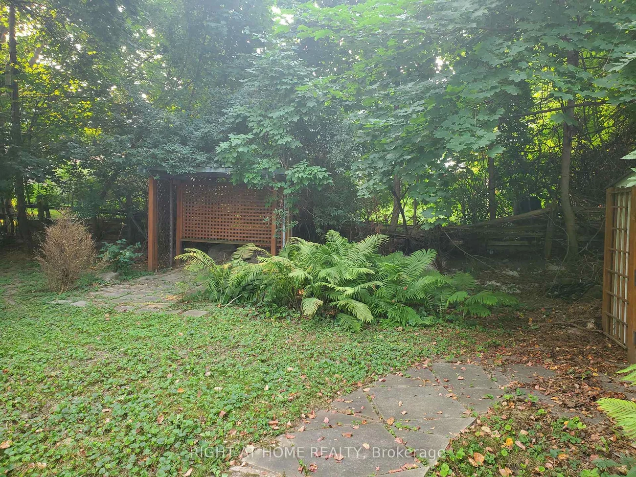 56, Don Mor, Central Newmarket, Newmarket