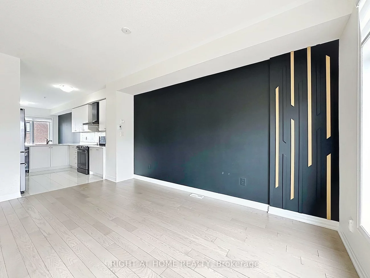 209, Vantage, Woodland Hill, Newmarket