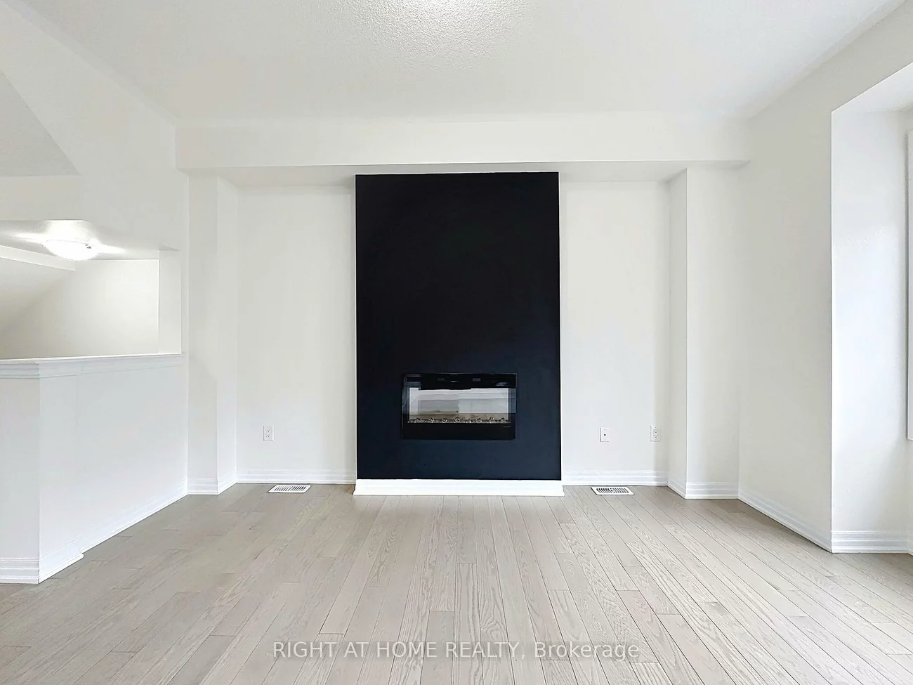 209, Vantage, Woodland Hill, Newmarket