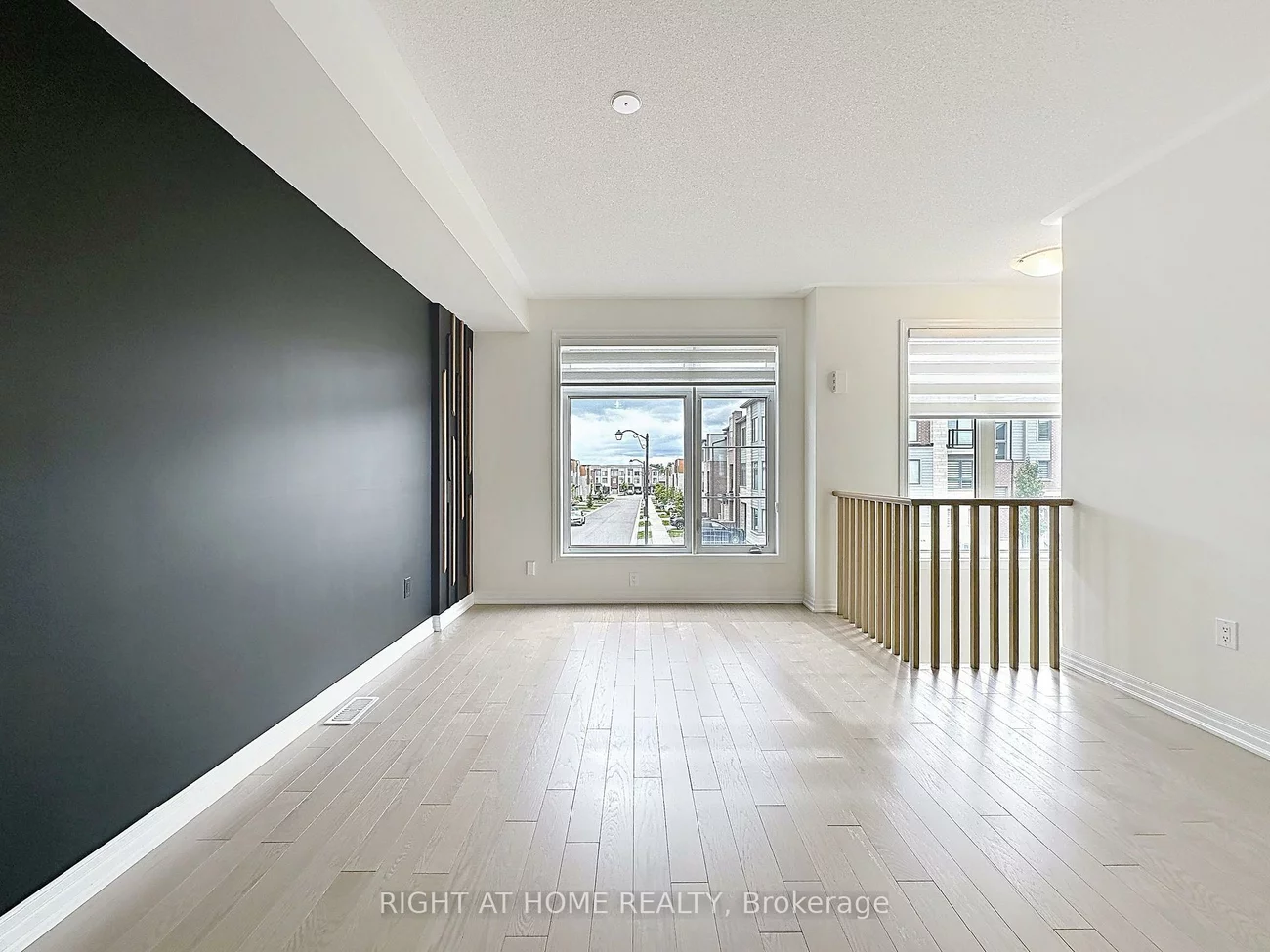 209, Vantage, Woodland Hill, Newmarket