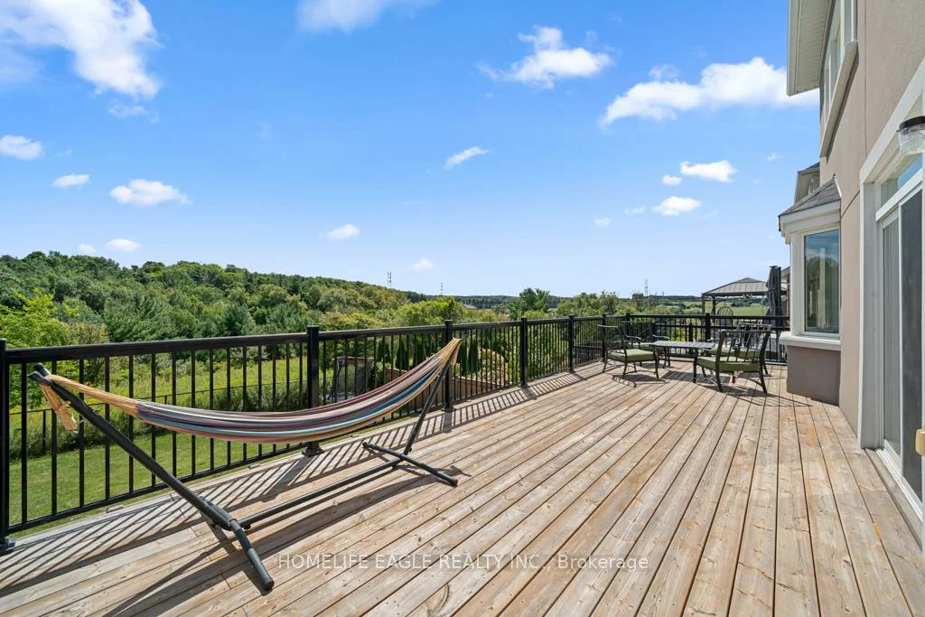 545, Clifford Perry, Woodland Hill, Newmarket