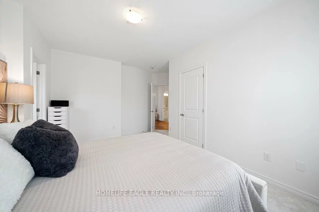 545, Clifford Perry, Woodland Hill, Newmarket