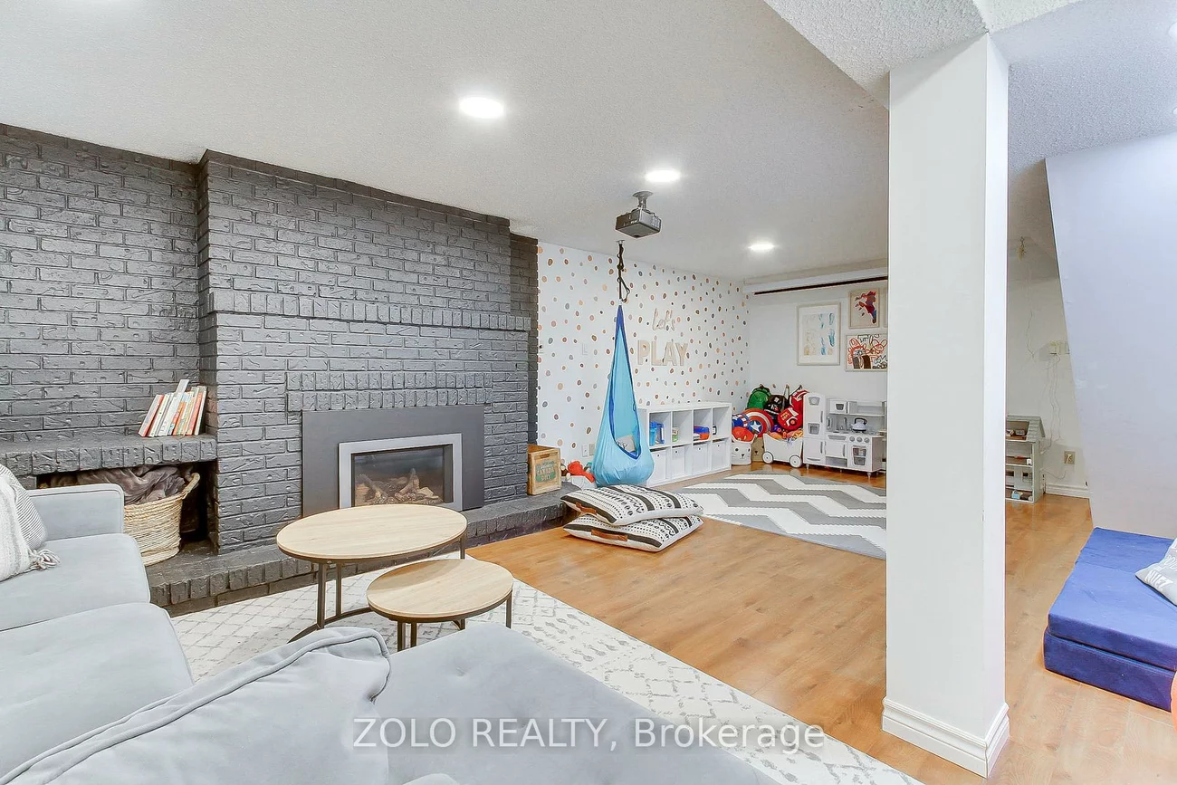 388, Terry, Central Newmarket, Newmarket