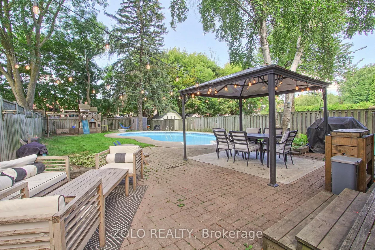 388, Terry, Central Newmarket, Newmarket