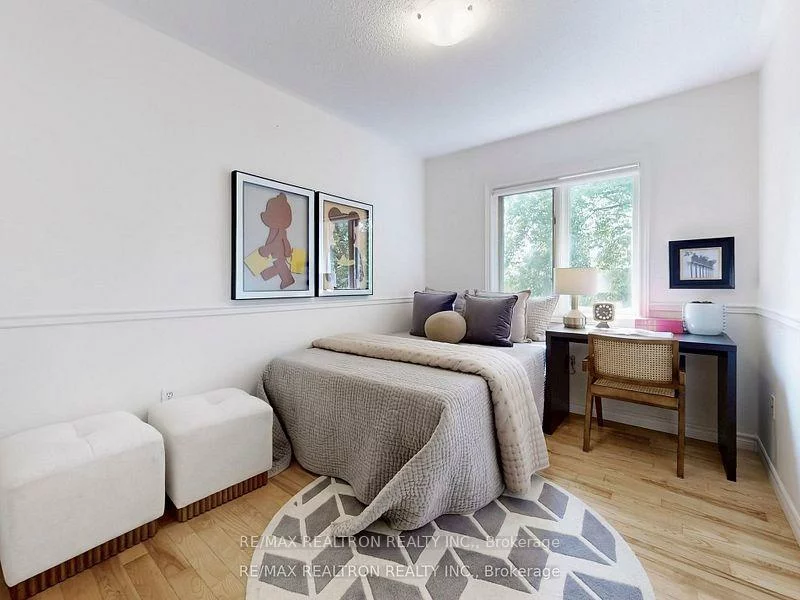 2, Foxtail, Armitage, Newmarket