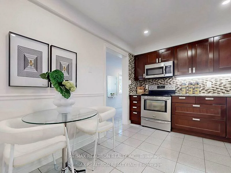 2, Foxtail, Armitage, Newmarket