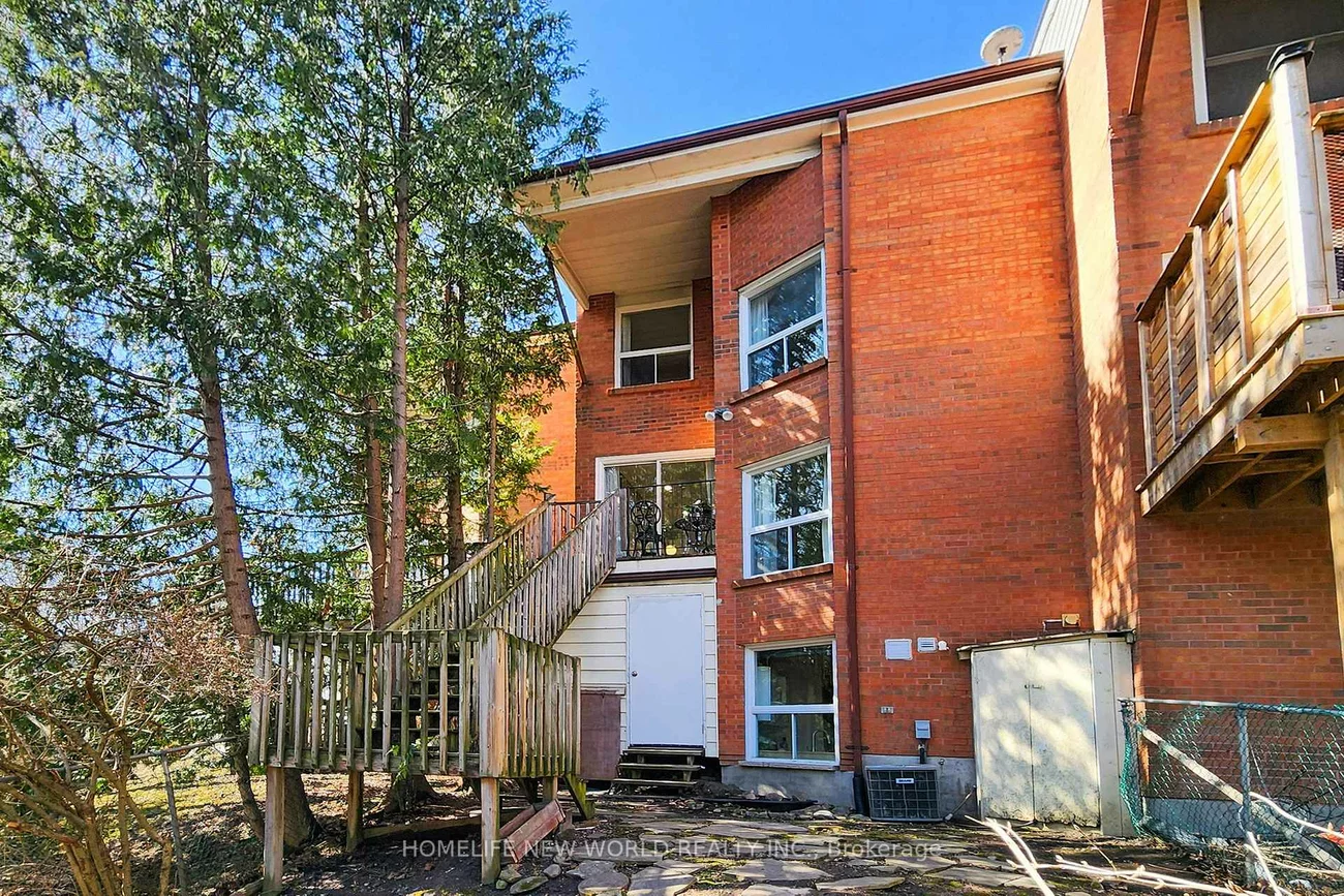 285, Lorne, Central Newmarket, Newmarket