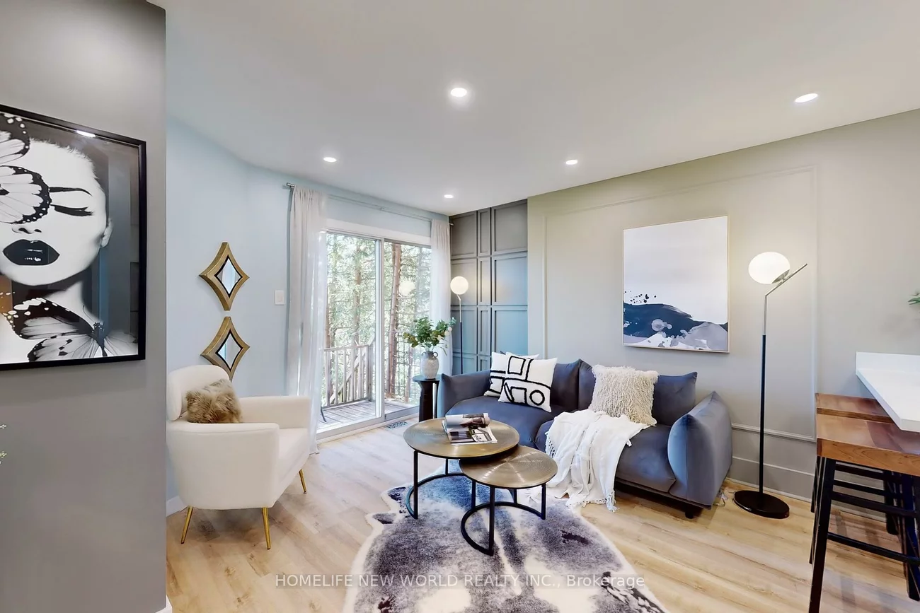 285, Lorne, Central Newmarket, Newmarket