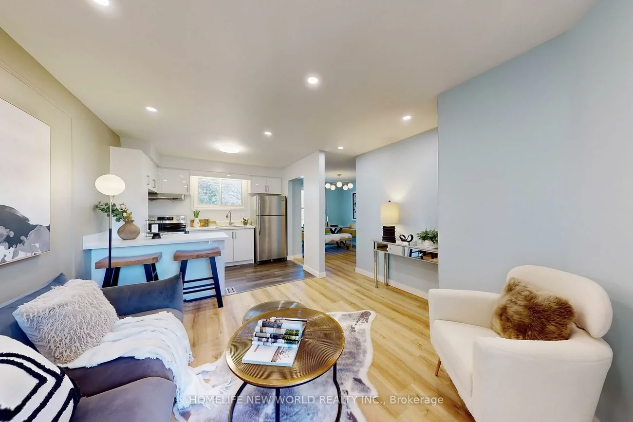 285, Lorne, Central Newmarket, Newmarket