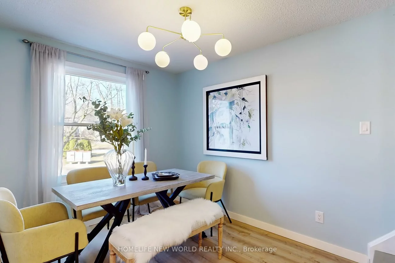 285, Lorne, Central Newmarket, Newmarket