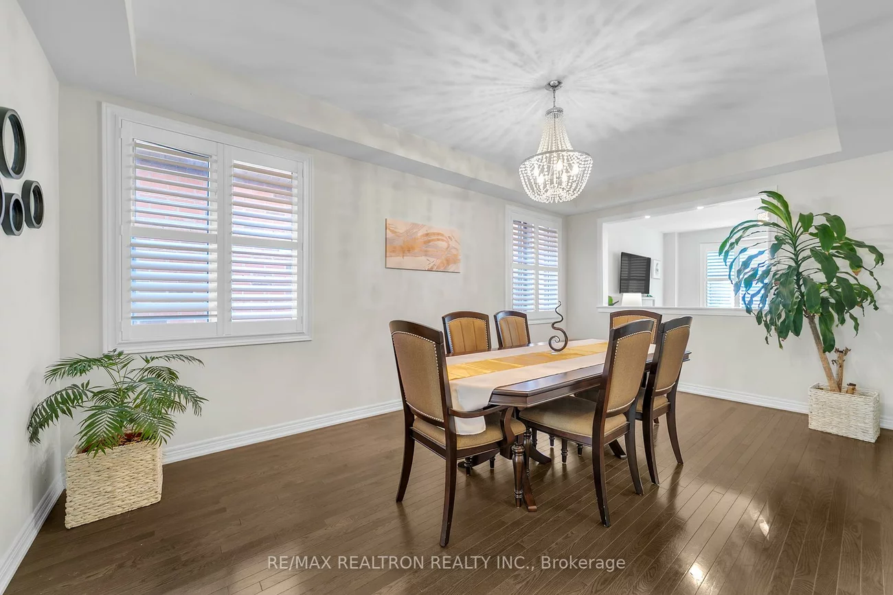 669, Sweetwater, Glenway Estates, Newmarket