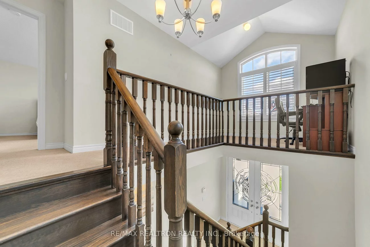 669, Sweetwater, Glenway Estates, Newmarket