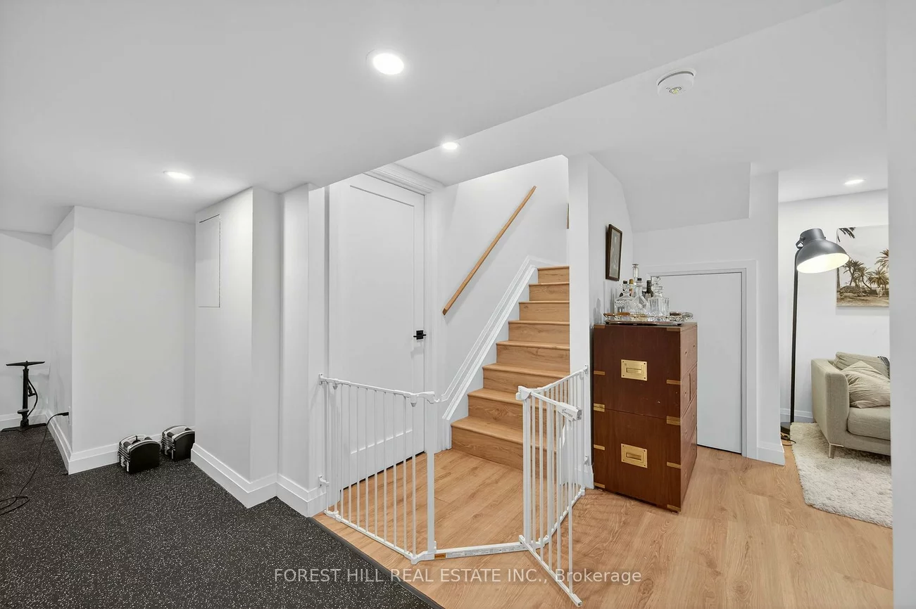 215, MAIN, Bristol-London, Newmarket