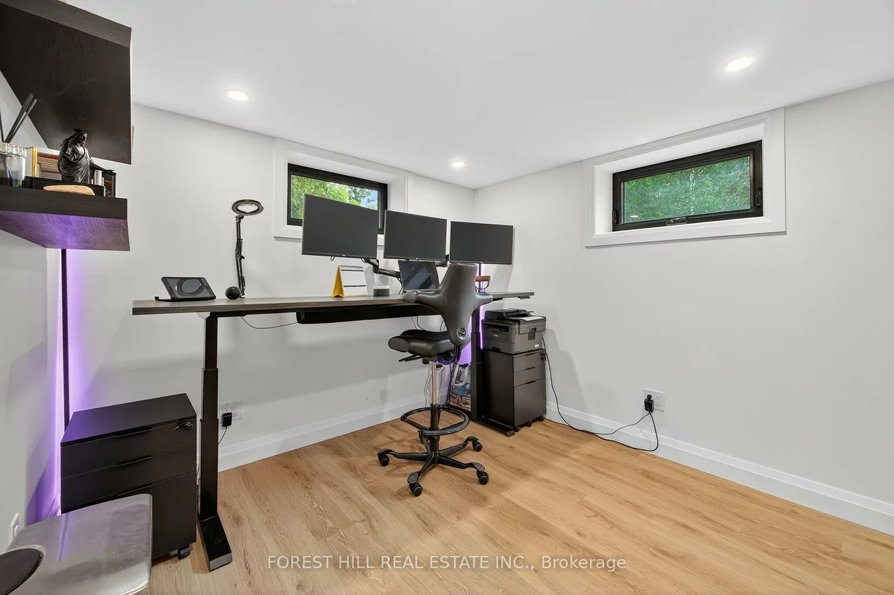 215, MAIN, Bristol-London, Newmarket