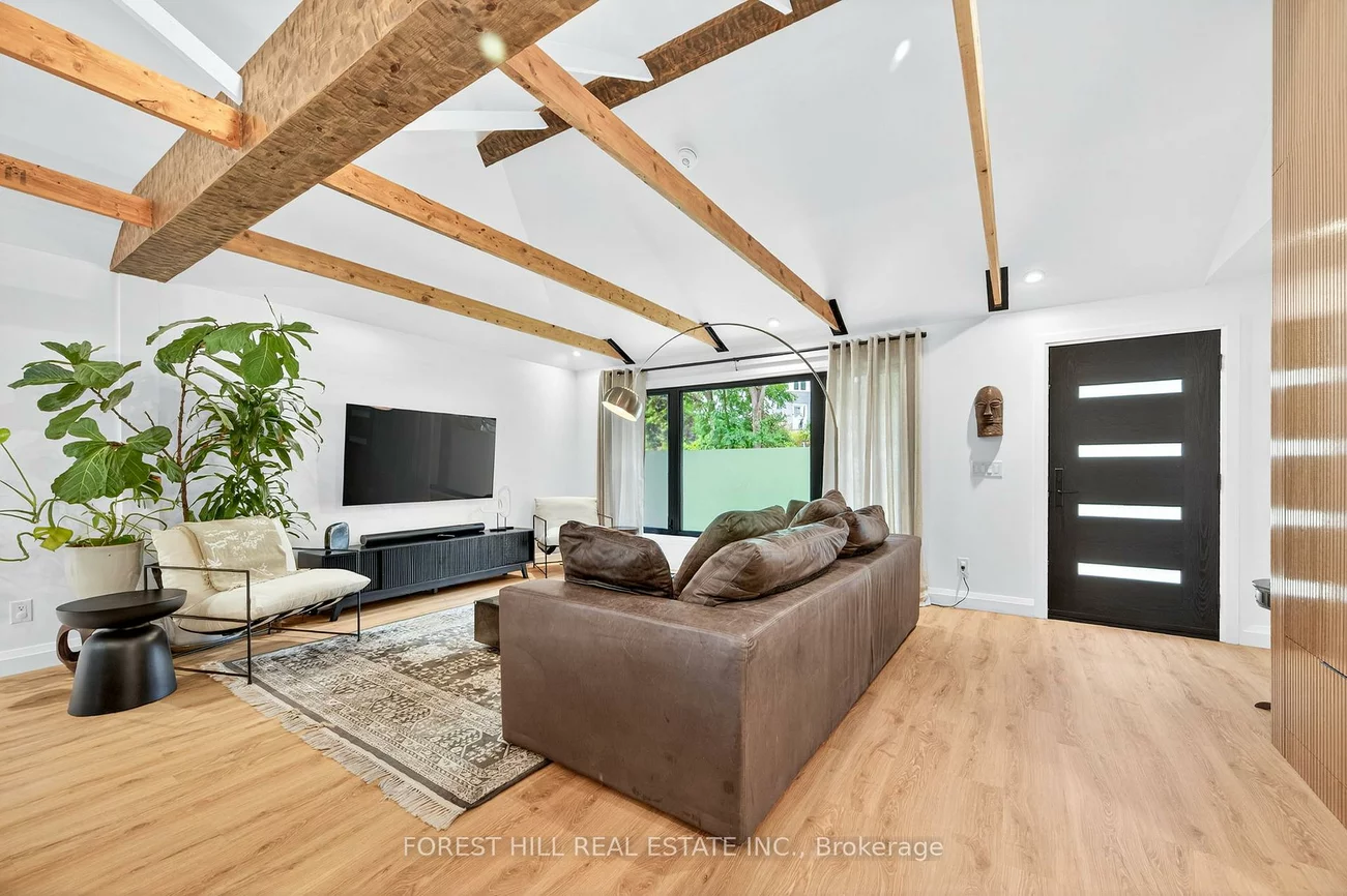 215, MAIN, Bristol-London, Newmarket