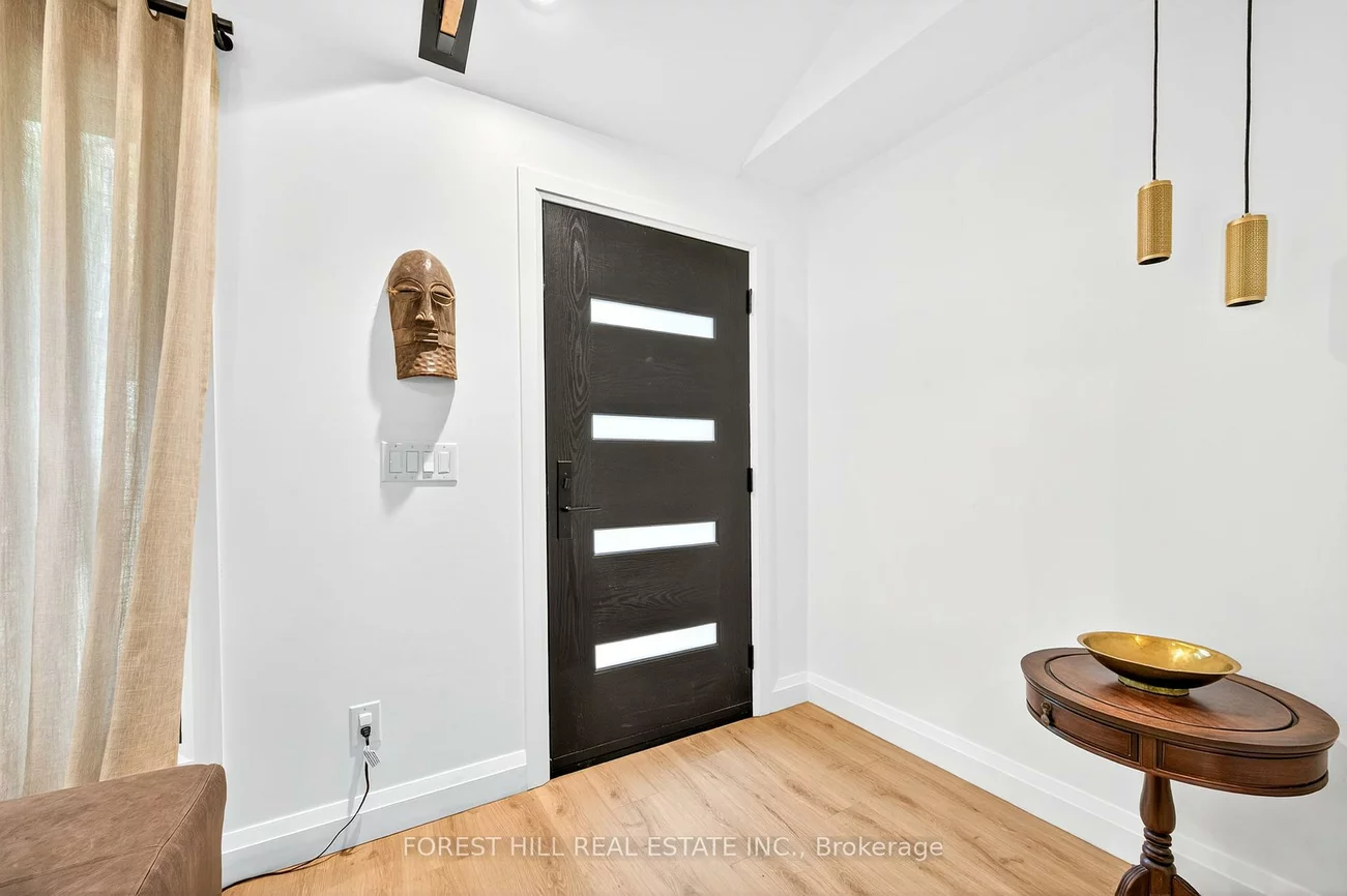 215, MAIN, Bristol-London, Newmarket