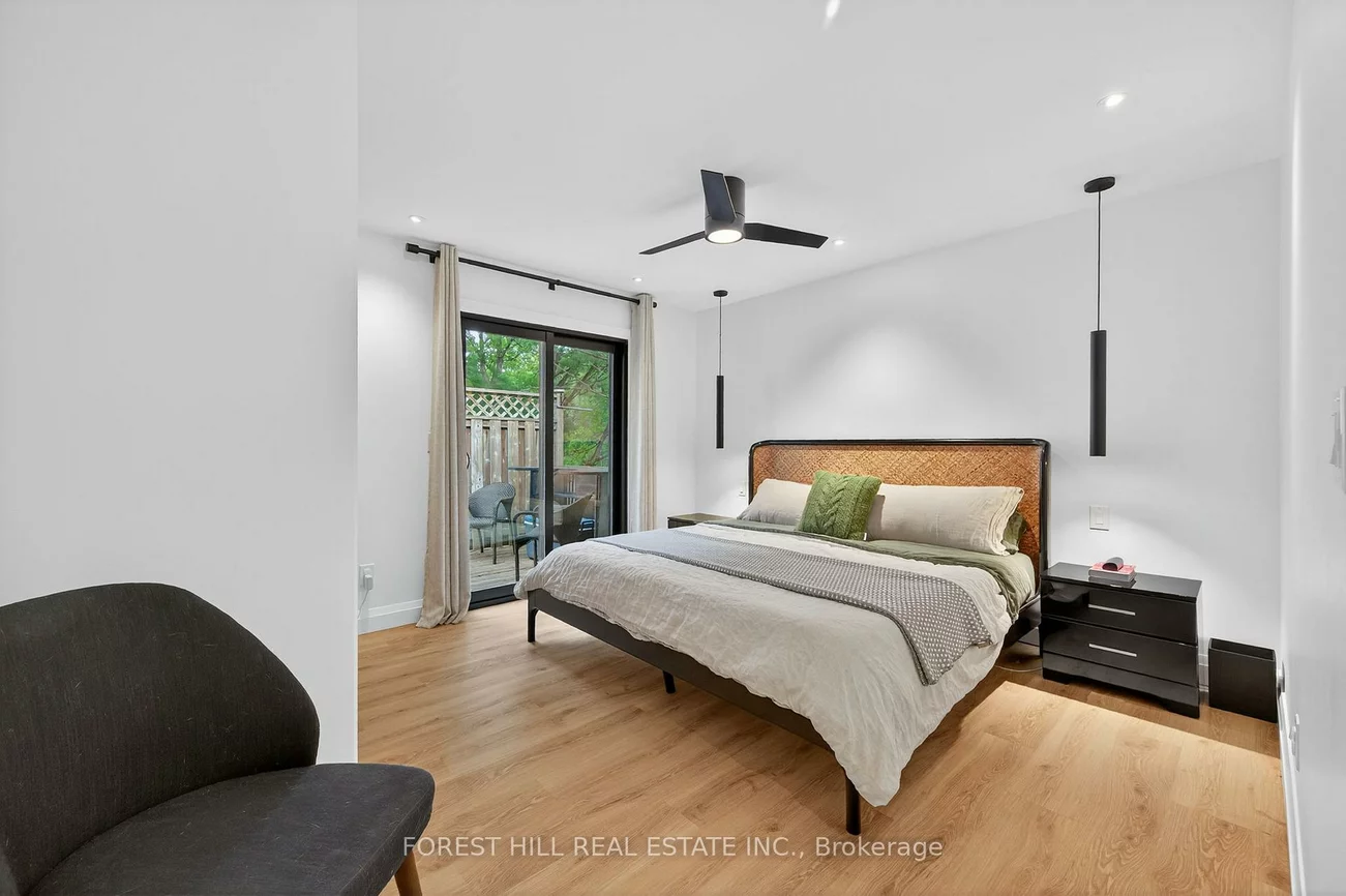 215, MAIN, Bristol-London, Newmarket