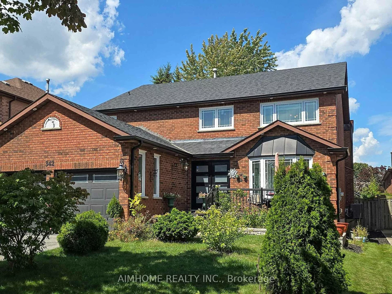 342, Savage, Armitage, Newmarket