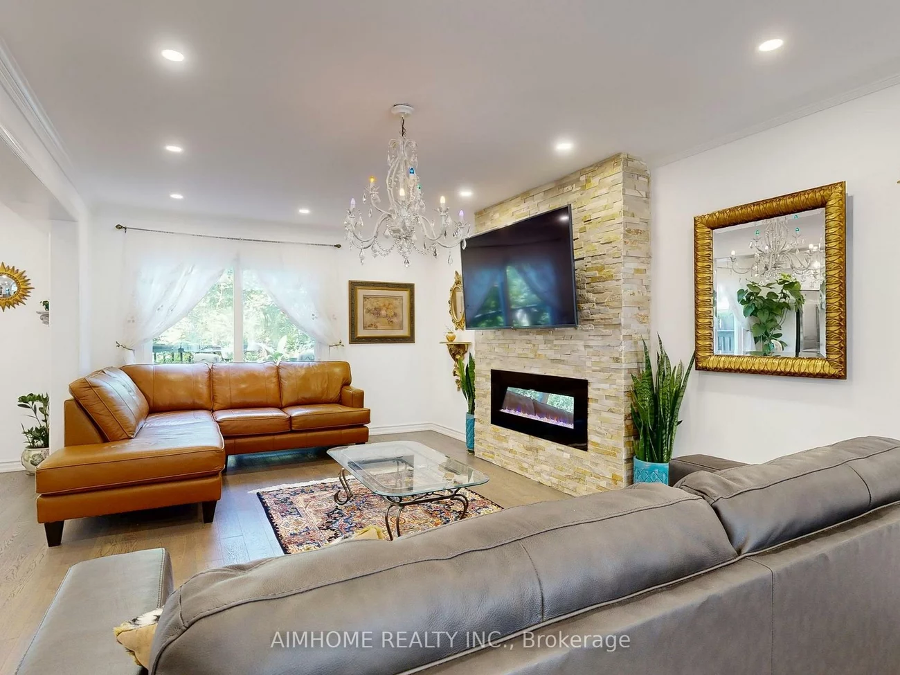 342, Savage, Armitage, Newmarket