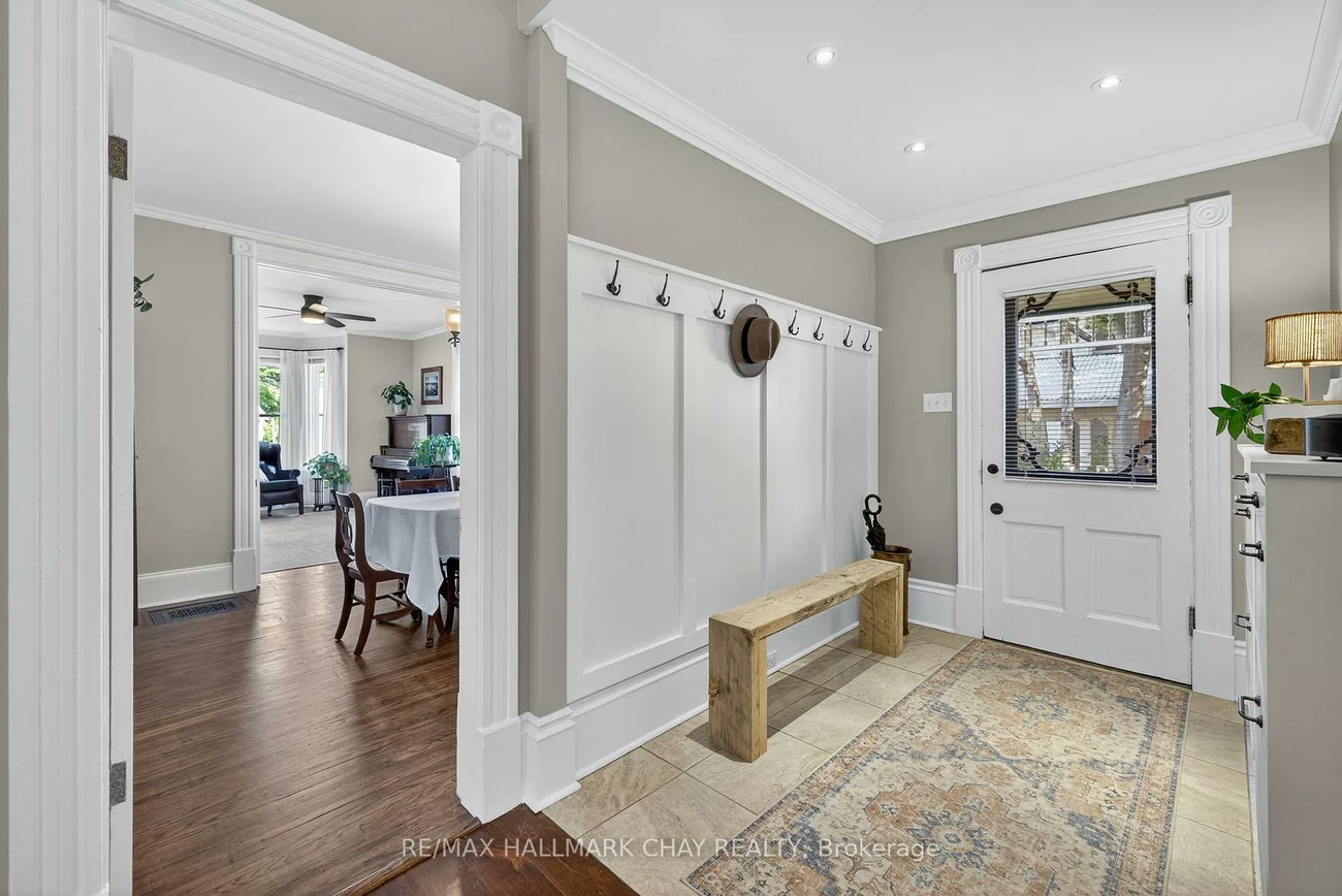 221, Prospect, Central Newmarket, Newmarket