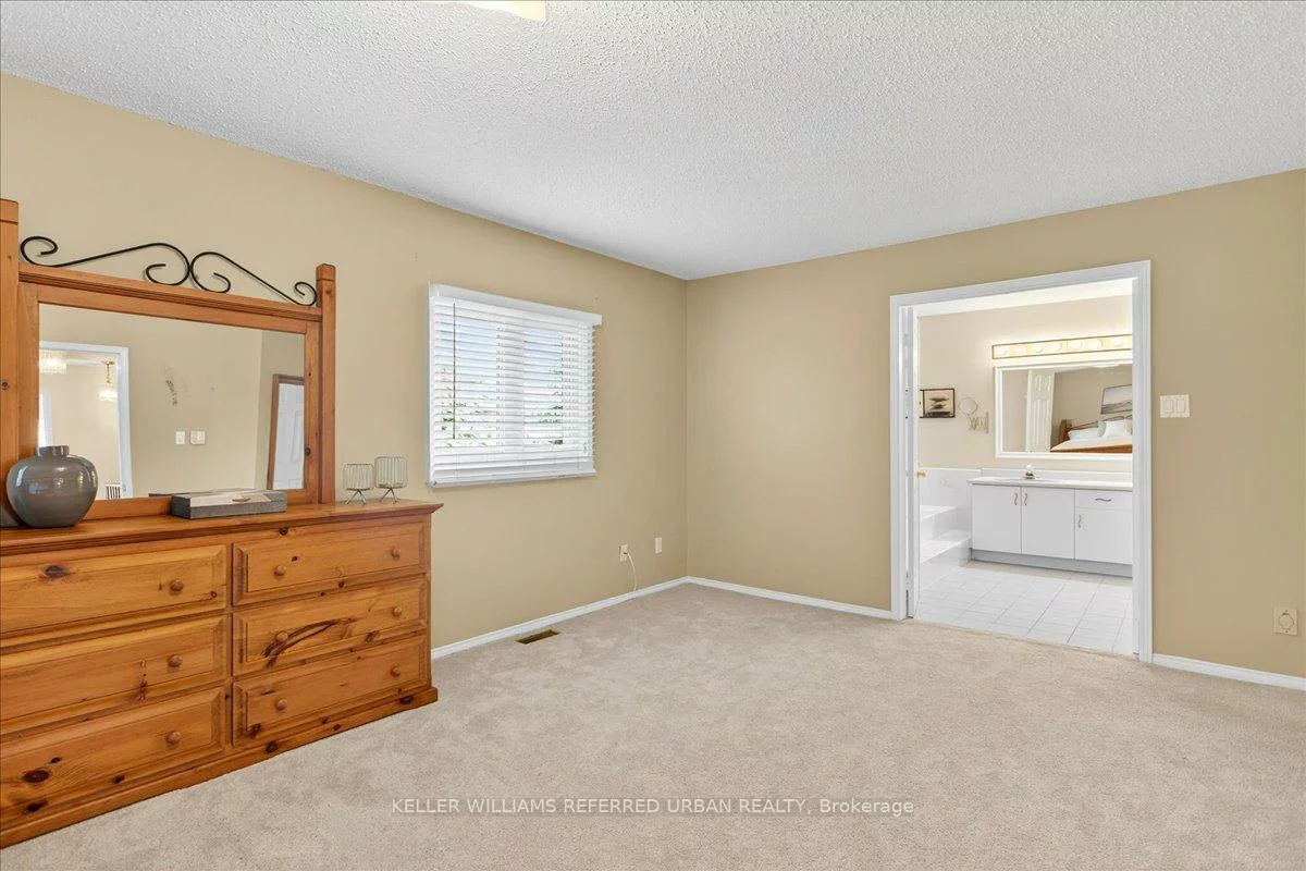 32, Nelson, Armitage, Newmarket